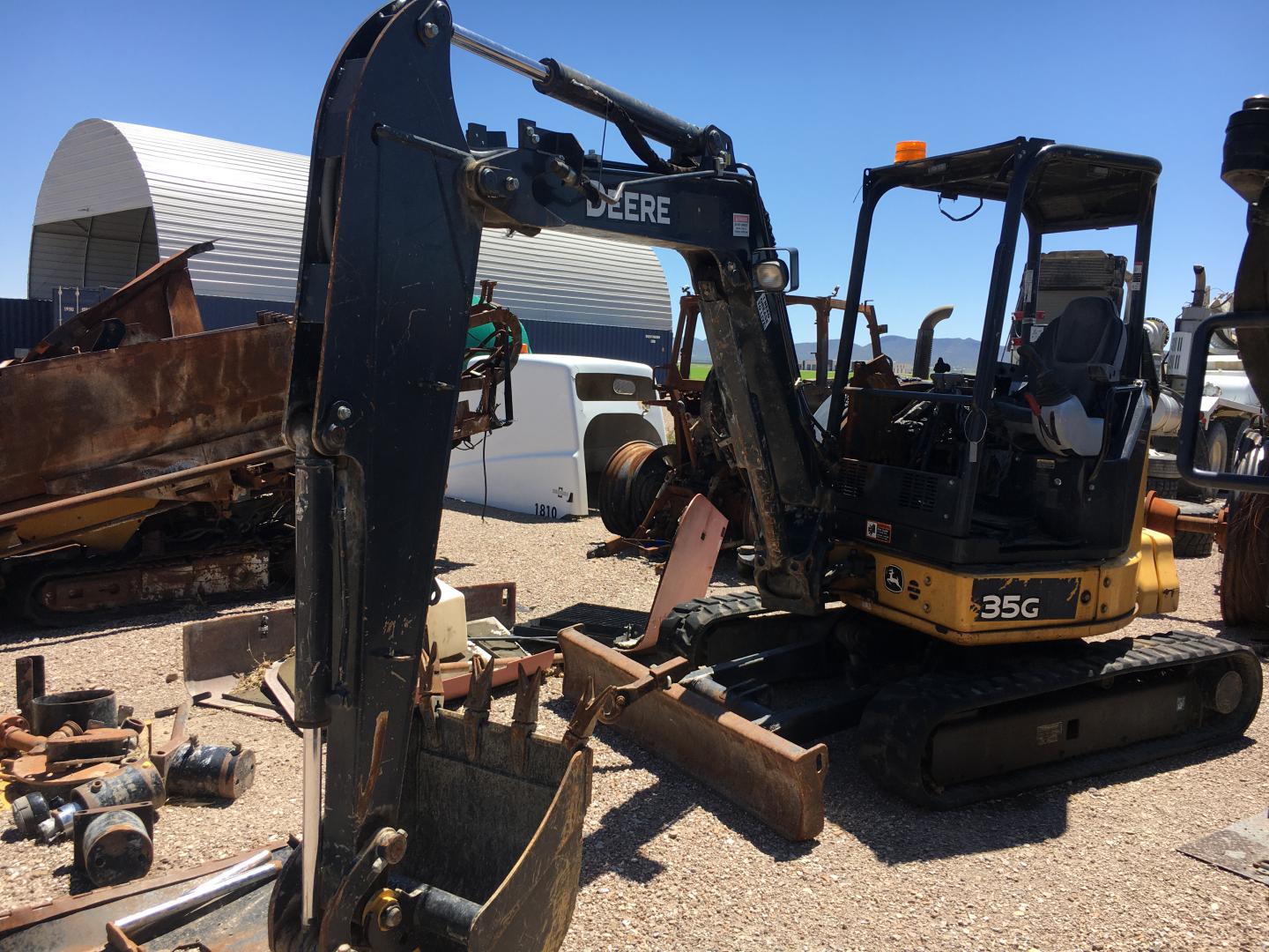 ./imagenes/INVOICE/2019/16378/MINIEXCAVADORA JOHN DEERE 35G PARA PARTES (26).JPG